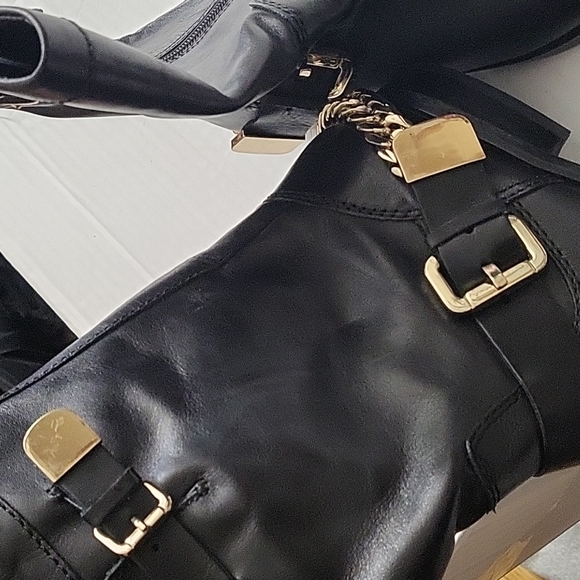 Guess Girton Black Boots with Gold Buckles 6.5 M - Picture 6 of 10